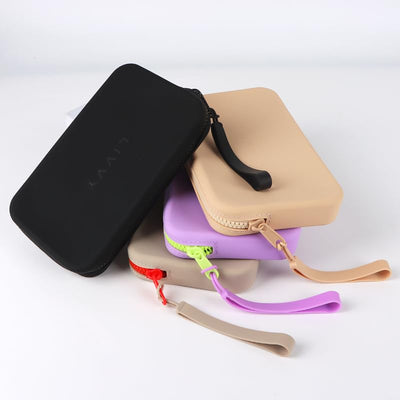 Silicone Large Makeup Bag, Travel Toiletry Bag For Women Big Makeup Bag Organizer Portable Cosmetic Bag Zipper Pouch Purse Waterproof Makeup Storage Bag (Medium Black)